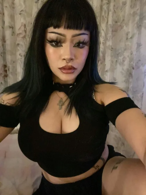 colorful clothes? couldn’t be me.