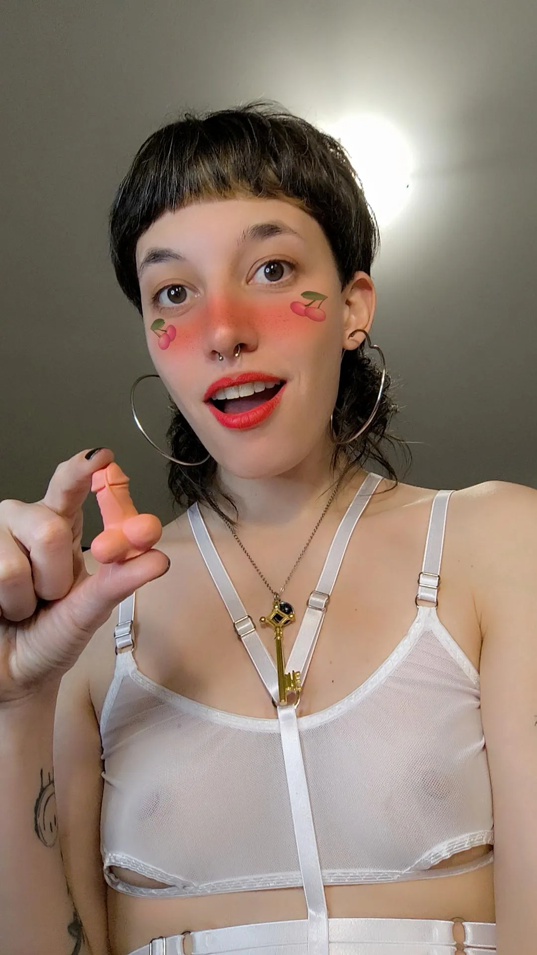 Hi little boy, are u in the mood to play with me?