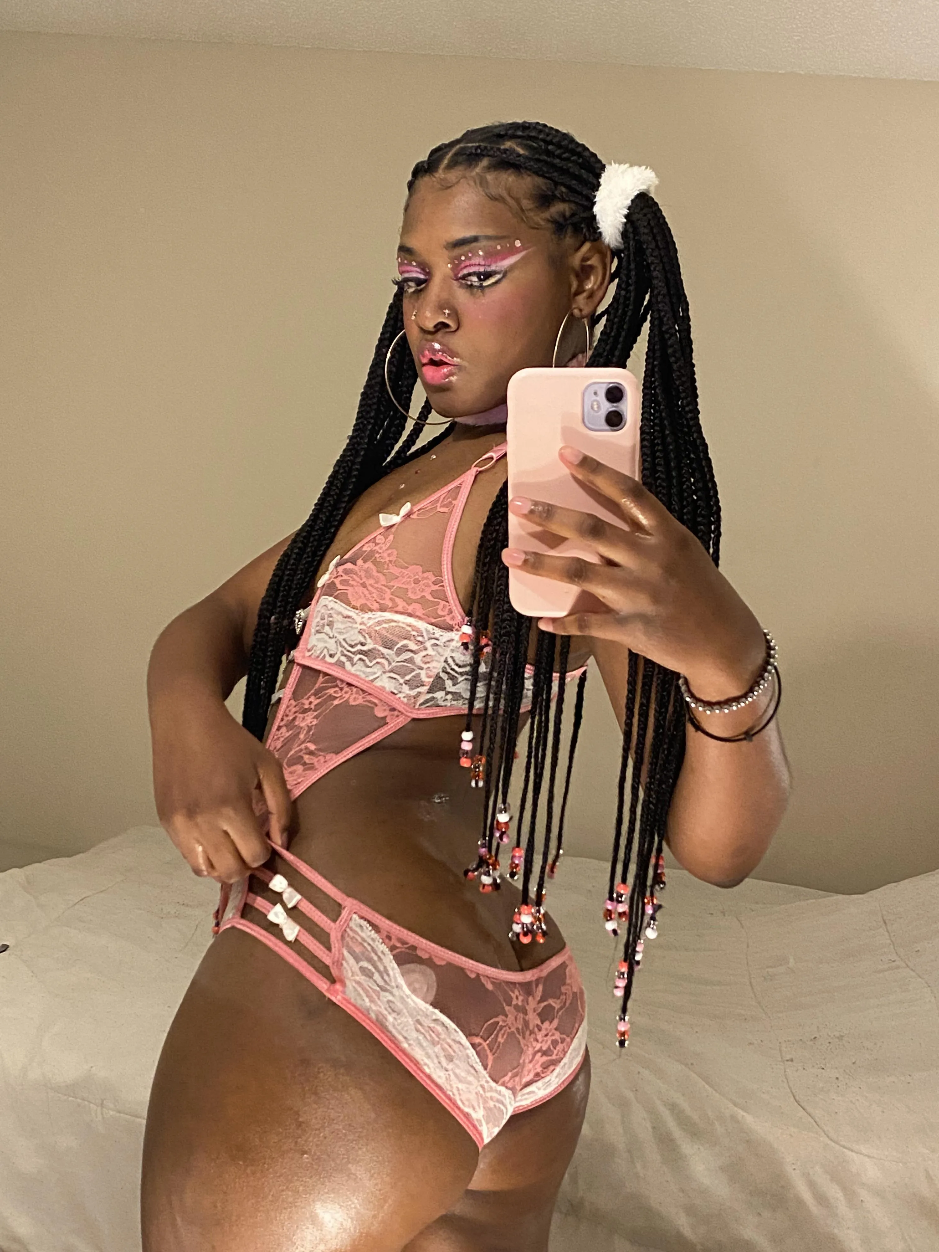 Hiii I heard you like girls with fat asses? 🤗🤭