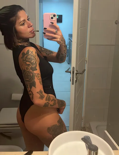 I love smoking and then fucking