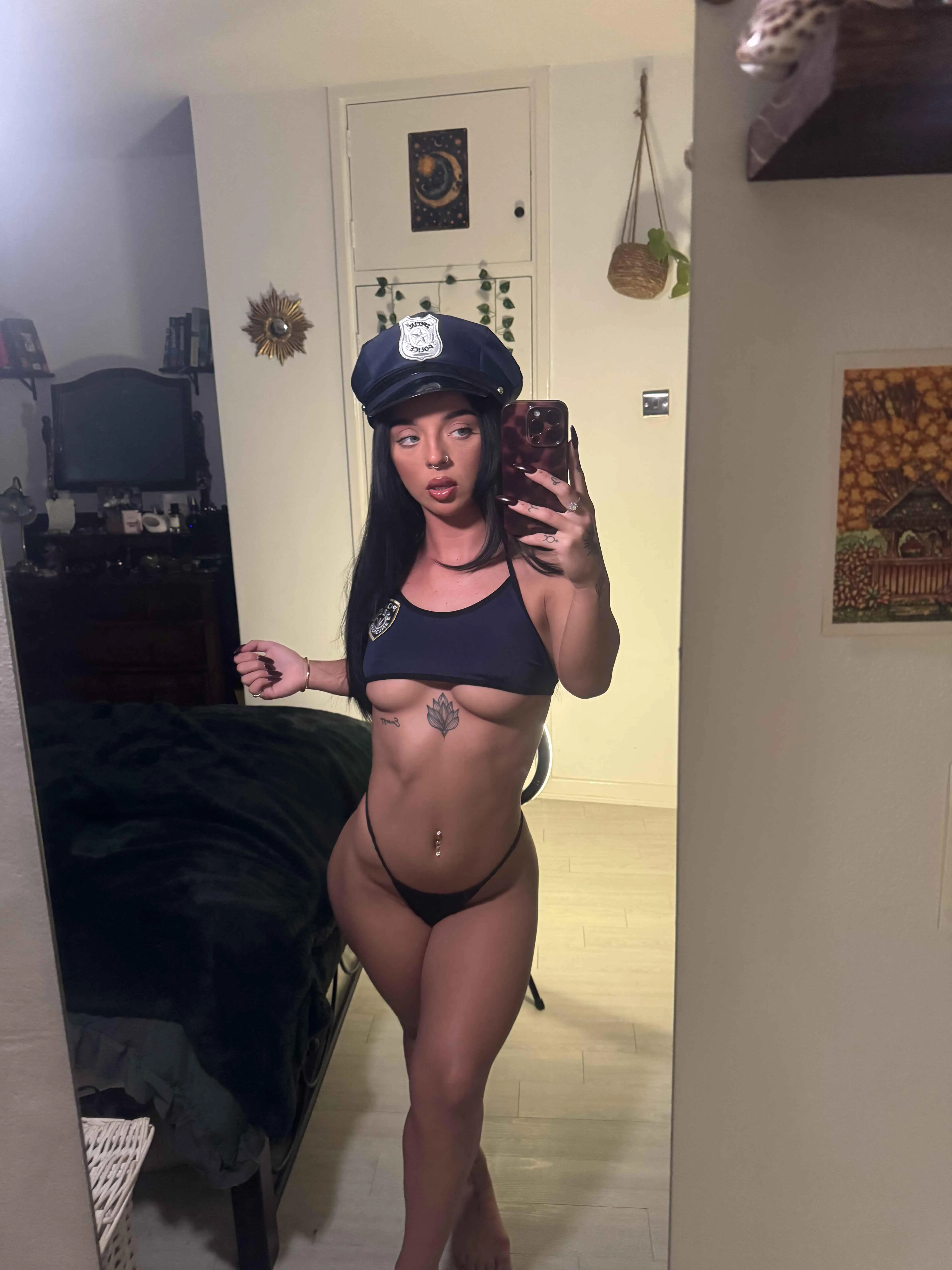 if you scroll further, I might arrest you ^.~