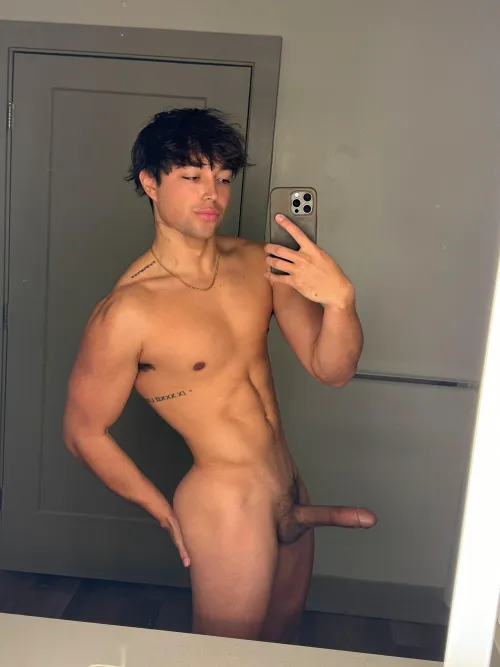 my classmates don’t know my 19yo dick and balls are huge