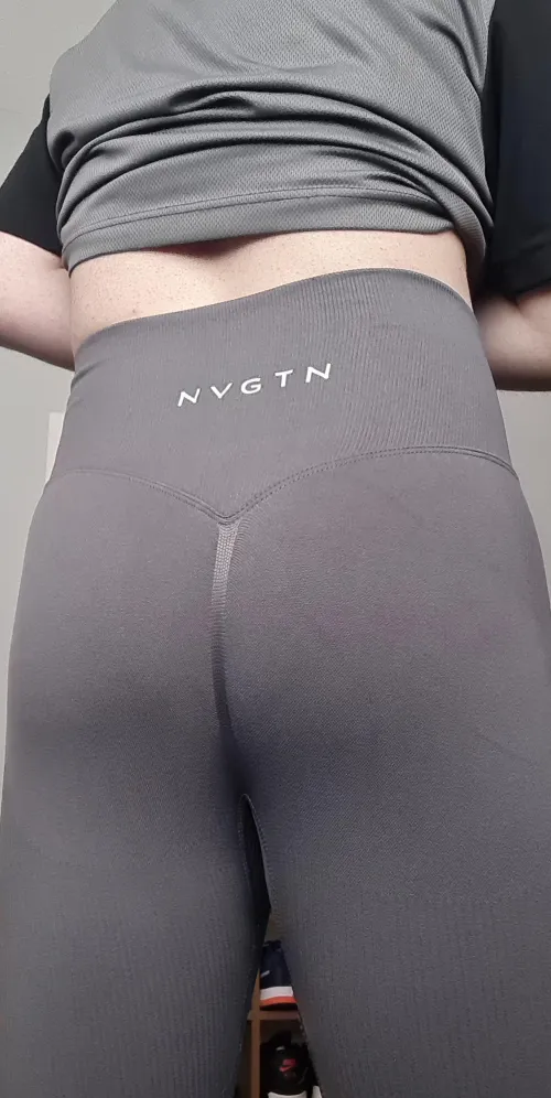 New leggings 😩😉