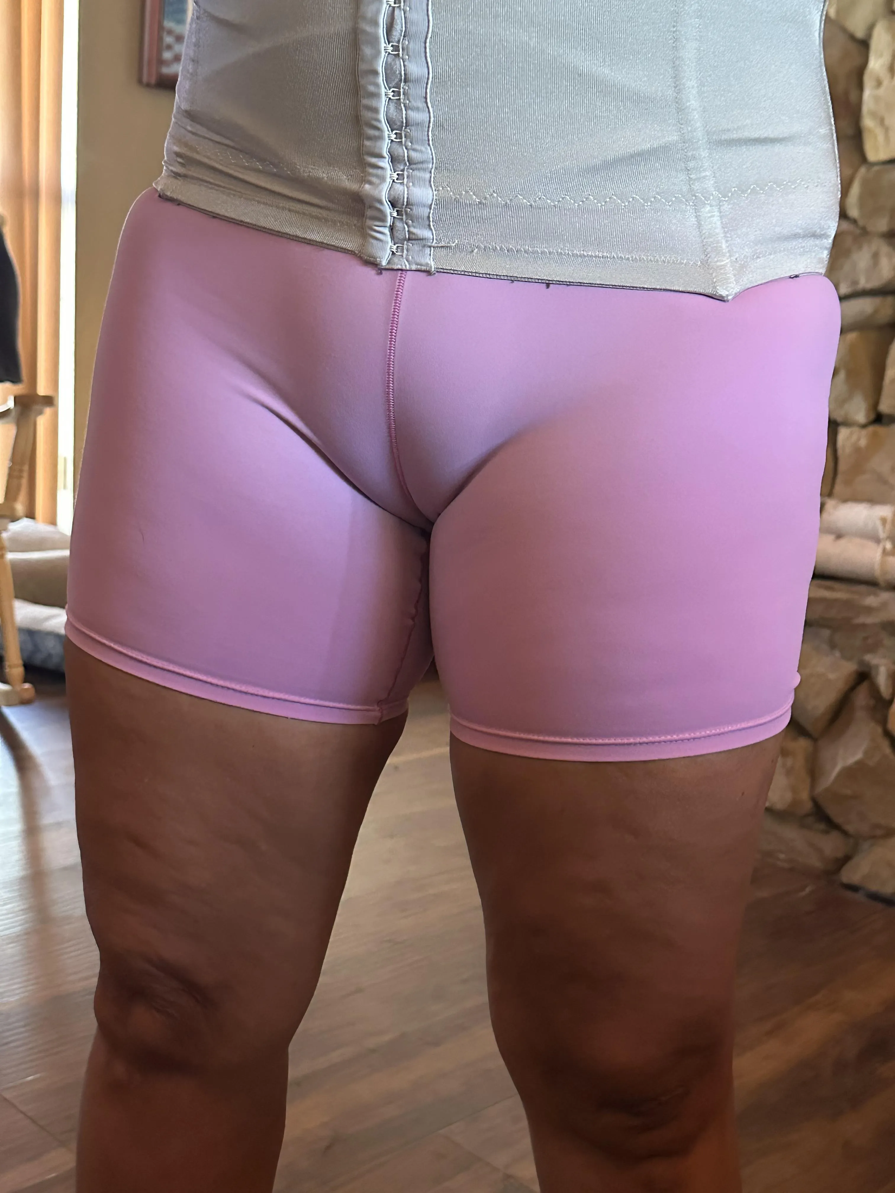 Even the “toe” comes to gym day