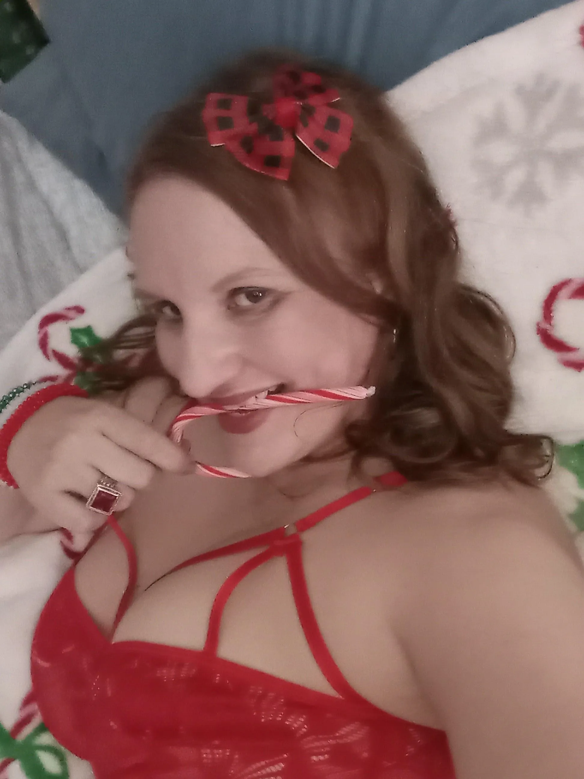 [50] female giving my followers a little taste of what comming