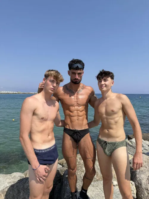 We only show off our body