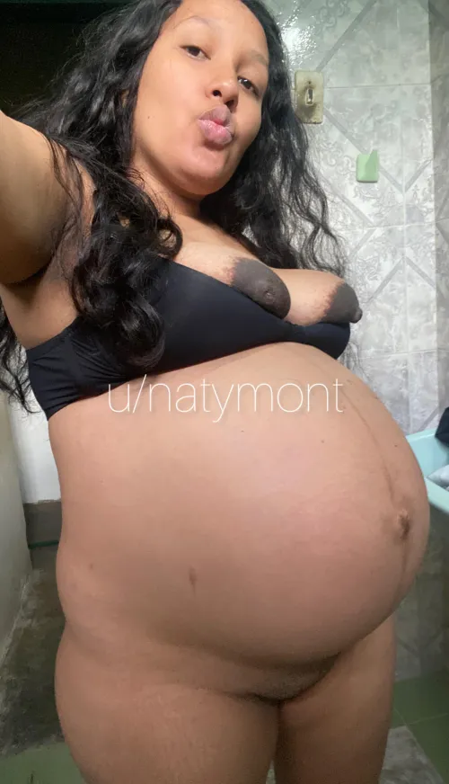 Help me enjoy this last week with this beautiful belly