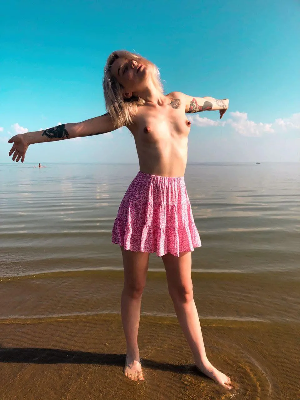 I like to sunbathe naked