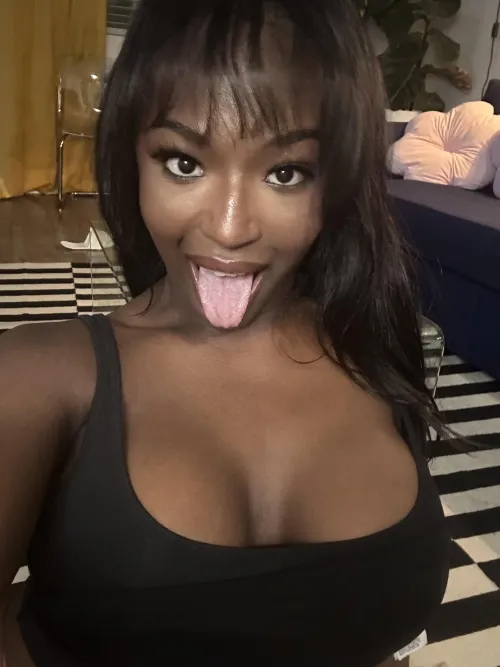 I wanna feel that warm cvm in my mouth