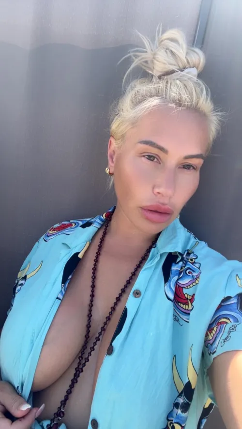 Selfie I sent hubby during my date