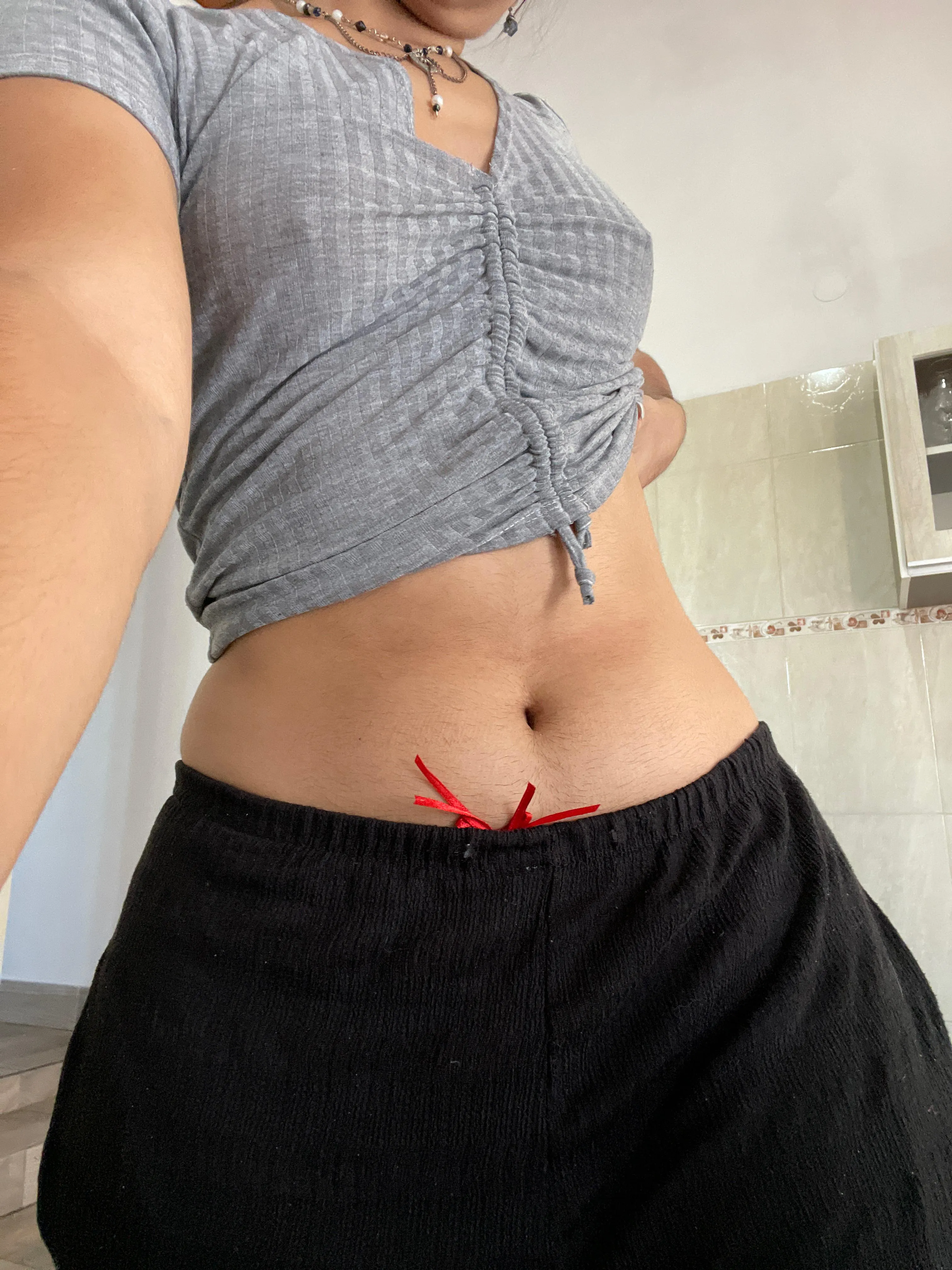 Soft tummy, slow tease… come closer 😌✨