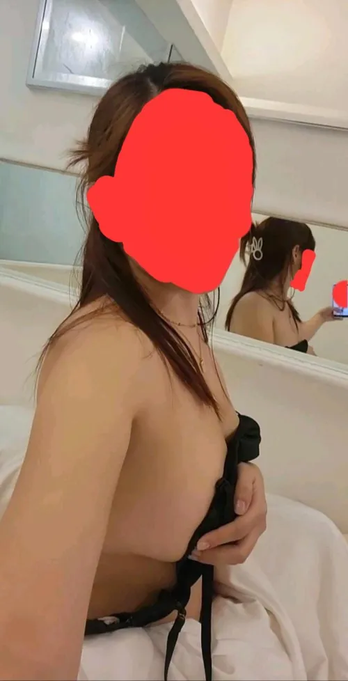 why is everyone calling me mommy 🤔