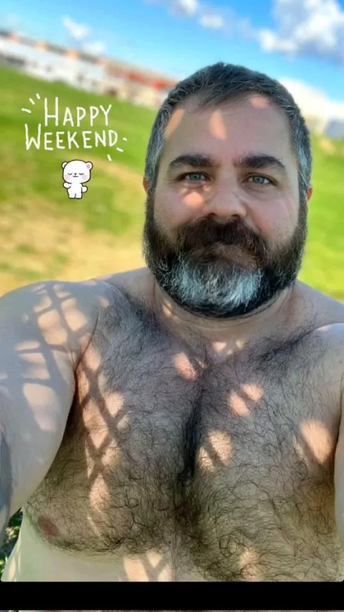 Every Bears crush... this man is so handsome in the highest bearness level