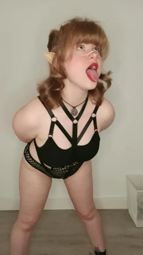 I think the elf likes the big orc