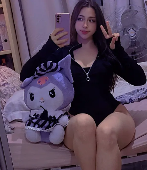 Hey there… it’s your favorite geeky girl next door