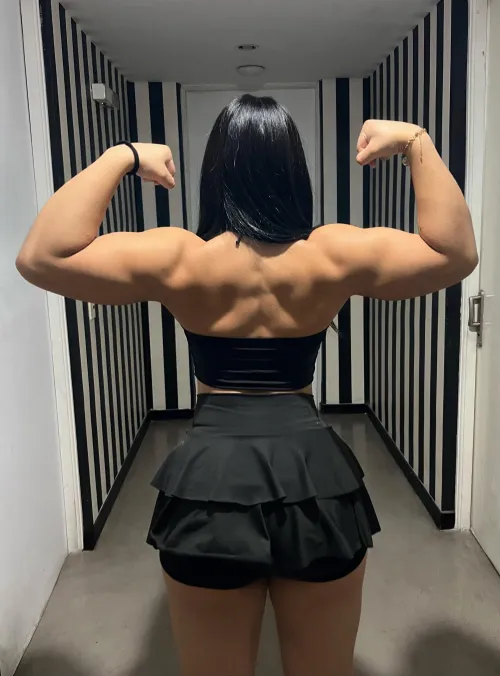 I could snap you in half. Admit youd like that.