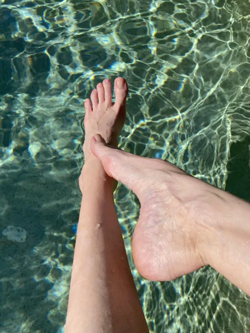 Poolside High Arches