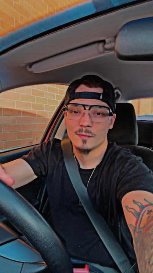 Single male 33 looking for fun