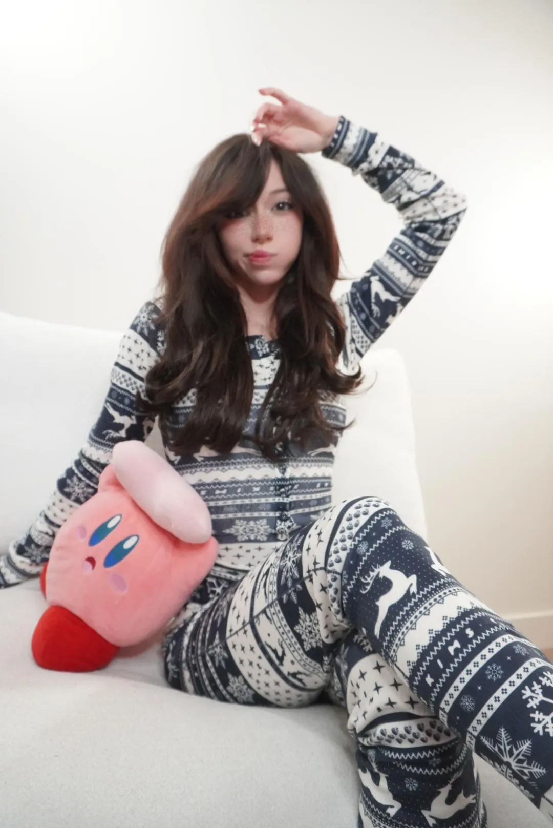 ur fav geeky girl is back online