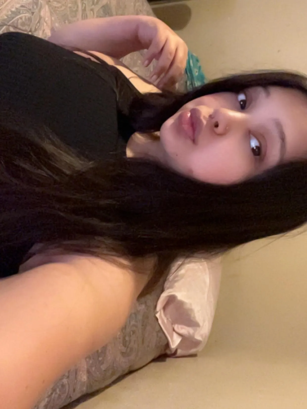 27 , Latina and spicy ready to serve you , no cost.