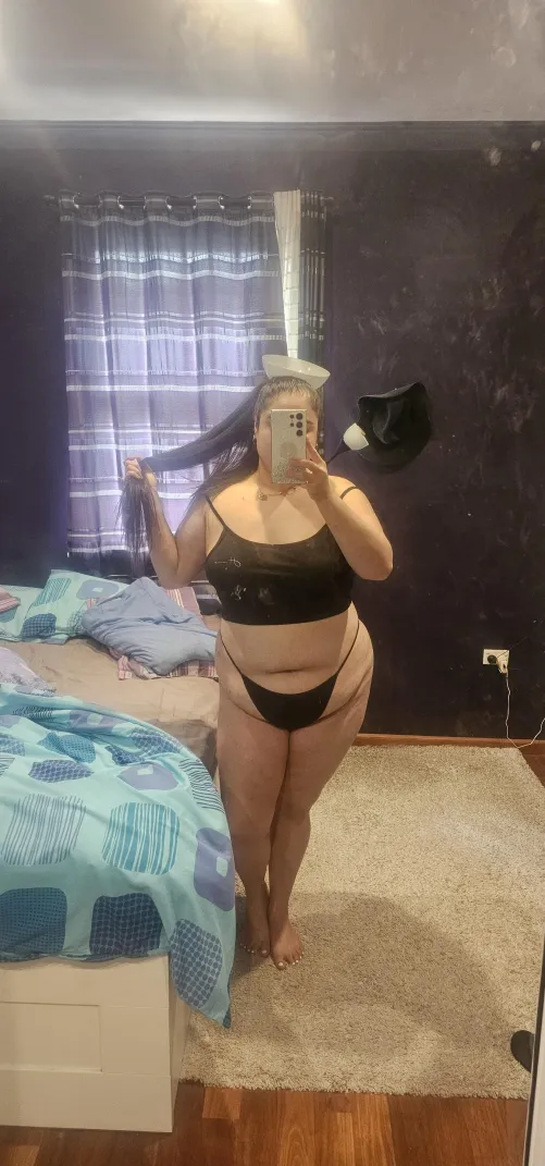 should come to bed and relax with me