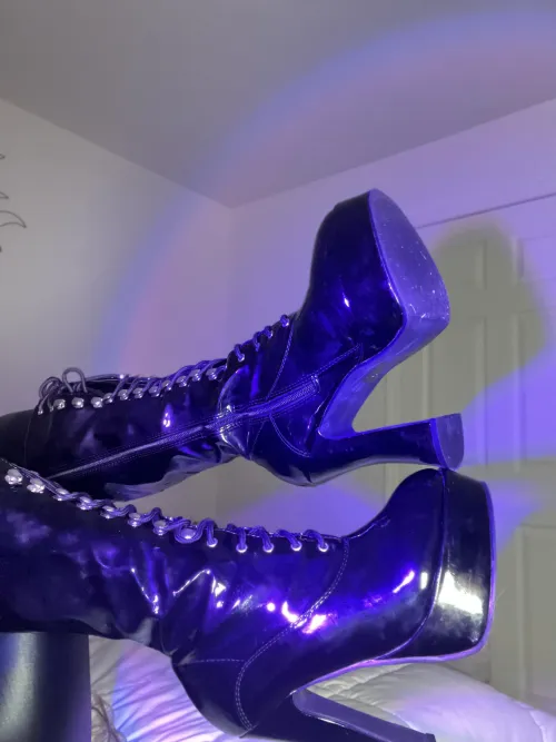 There are my favorite pair. Now I just need someone to lick them