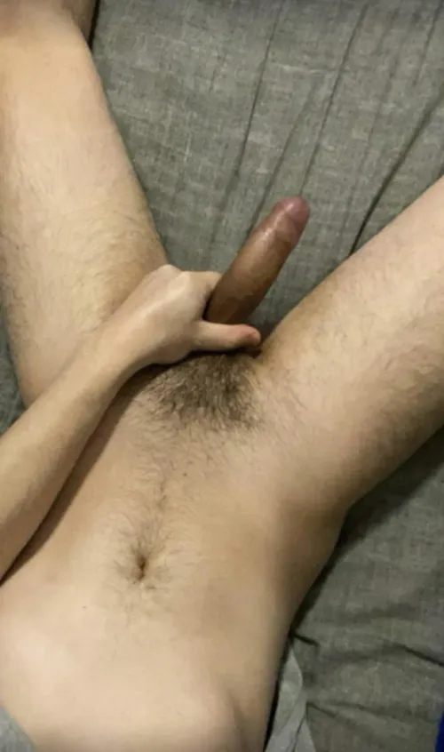26 - Atascocita looking for uncut guy to jerk with, my age or younger only
