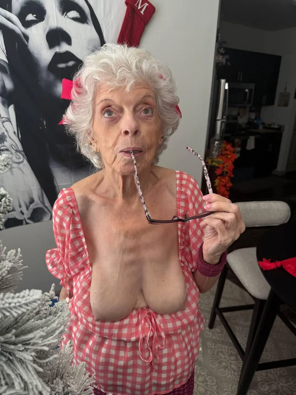 A bit unsure at 86… do these grandma curves still hold any charm...