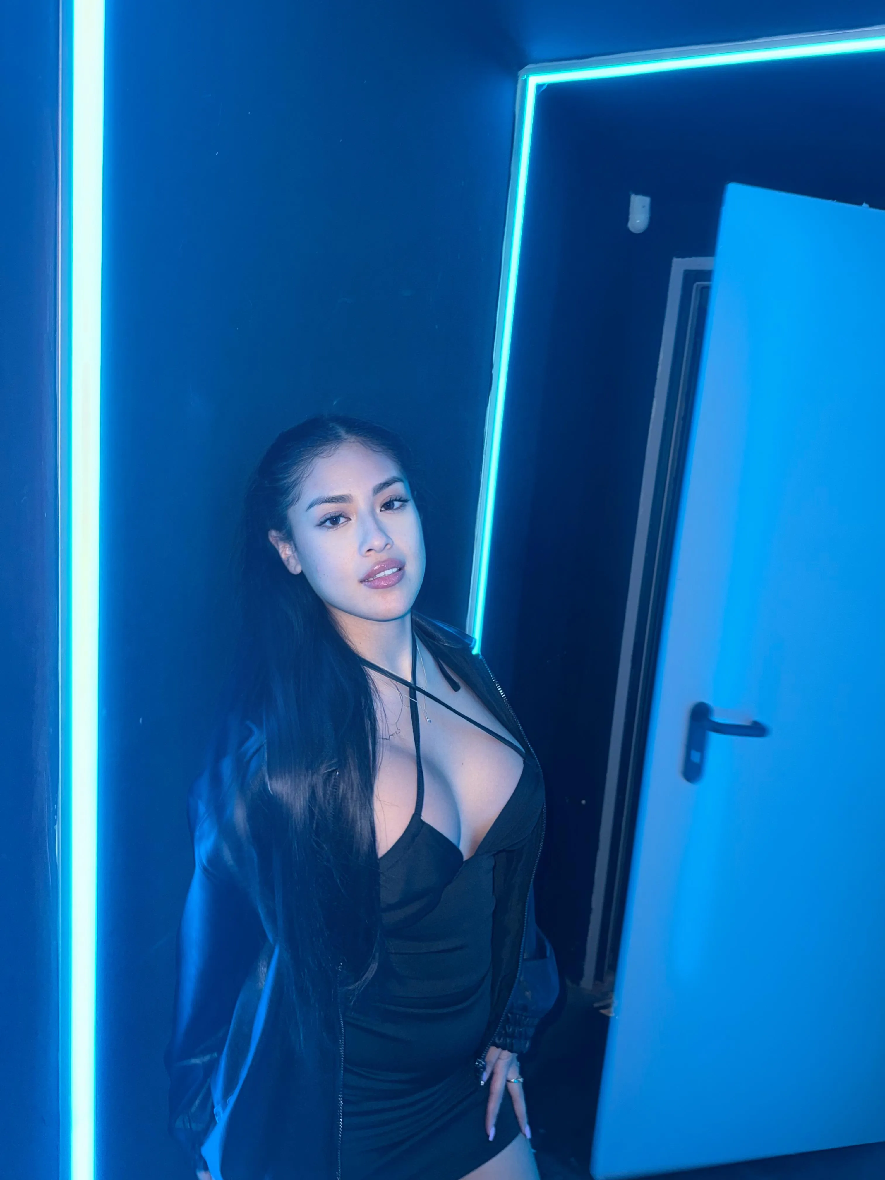 Never any lingerie when I go clubbing