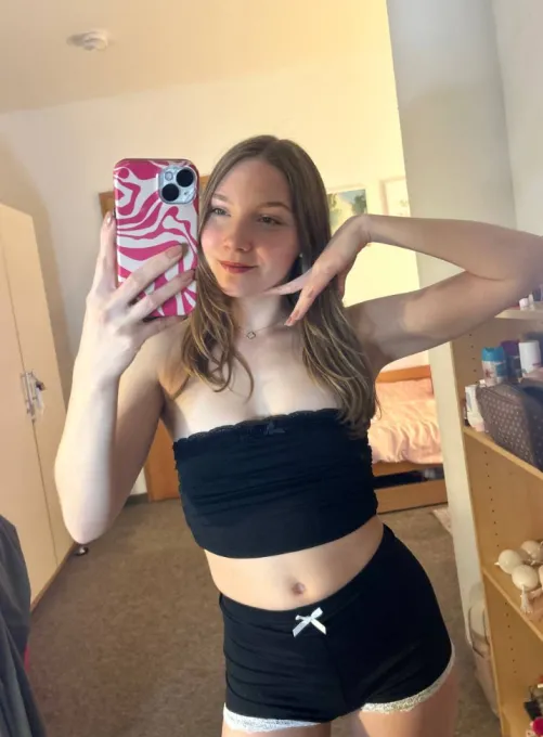 do older men get turned on by 18yo's?