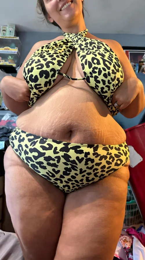 Feeling sexy in my new bikini!