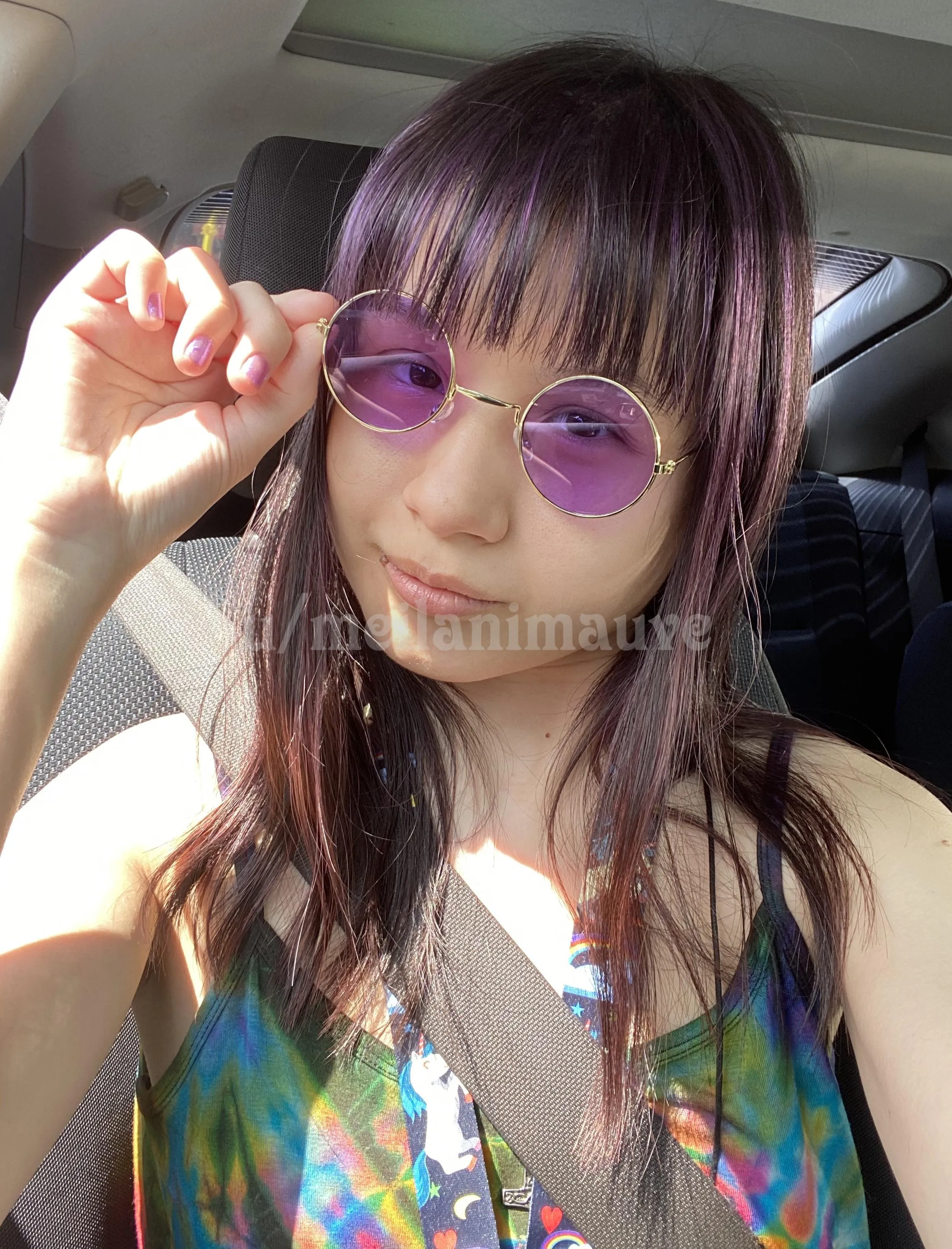 No makeup, car selfie