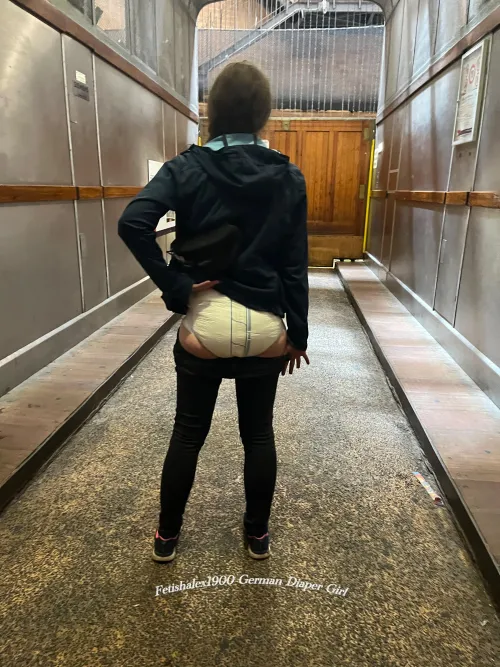 Pants down ,Elevator up 🤫