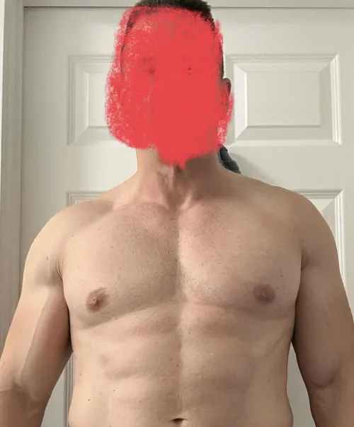 Bull ready for lonely hotwives