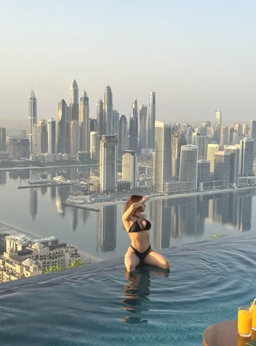 Do I look enough to fuck ?