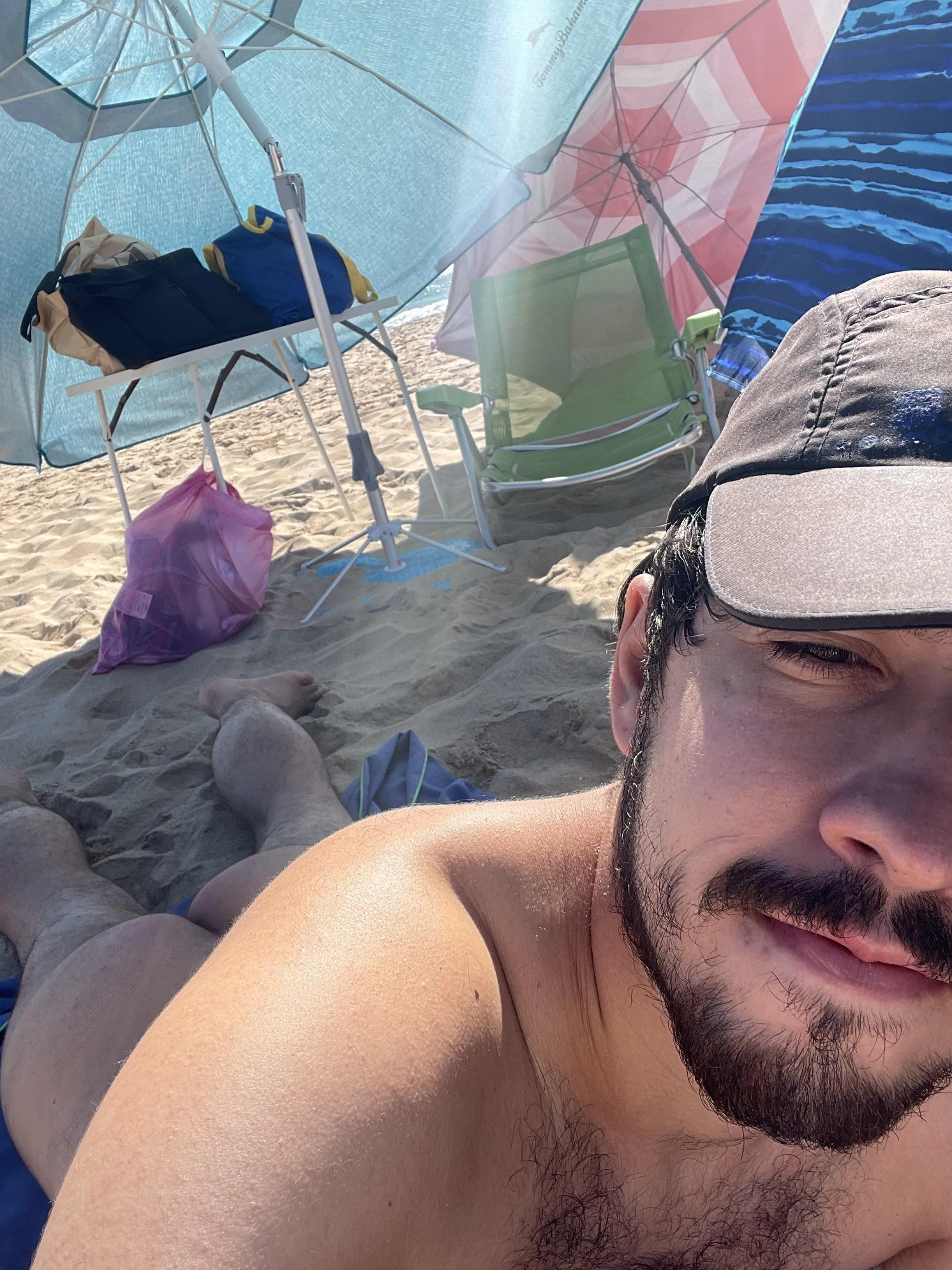 I want to go back to the beach🥲