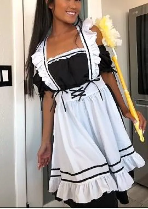 If your maid is this hot, you have to fuck