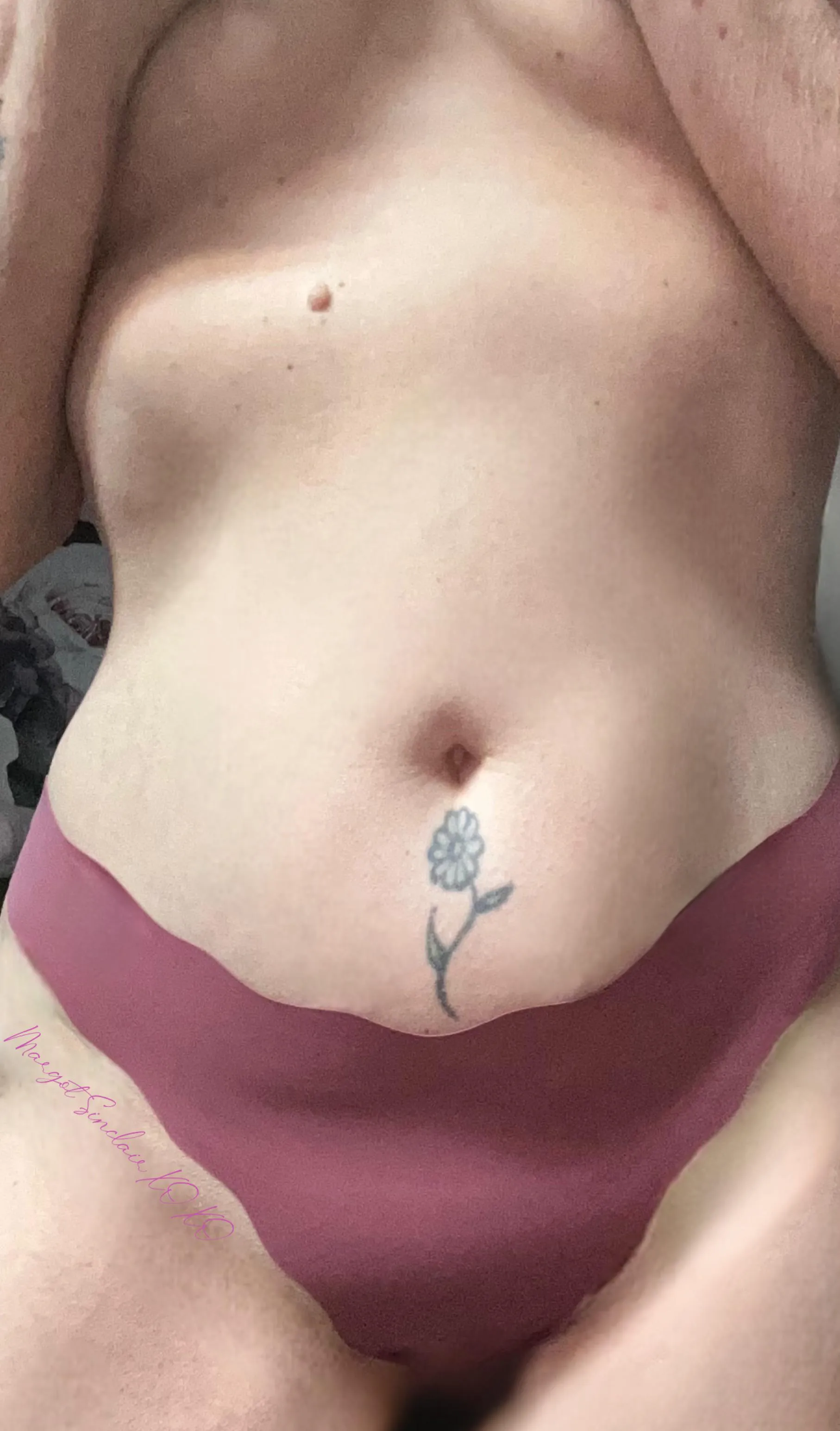 [SELLING] Something cute is waiting for you in my drawer. DM me take a peek. DM me to take a peek [USA]