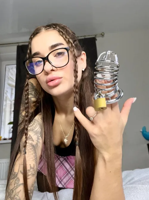 would you honestly date a girl with a big chastity kink?