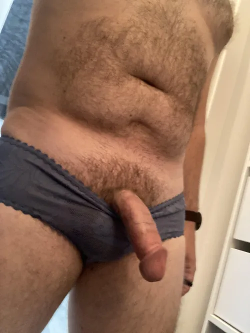 32. Looking for a discreet married pal to go “fishing” with this summer. Vers, Madison