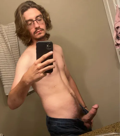 22 bi, cute beard guy