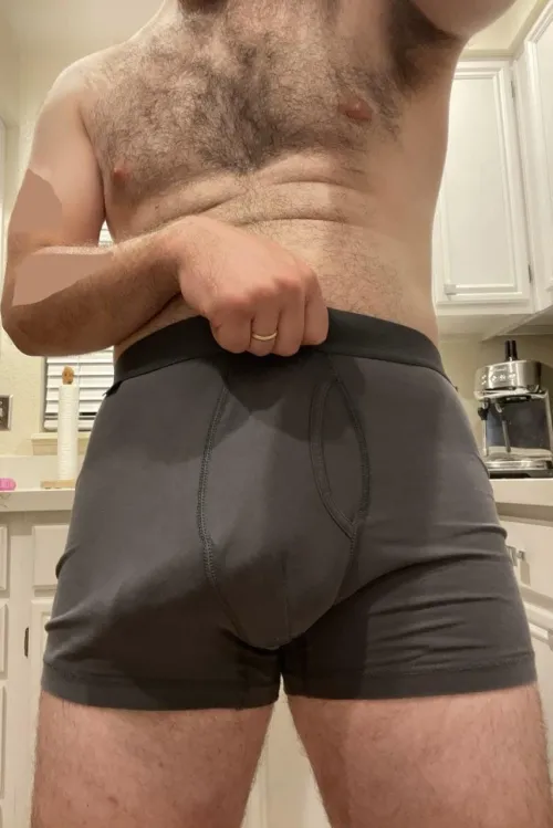 29 [M4F] Need a good girl to show me how my wife should service my cock. Neglected husband needing release.