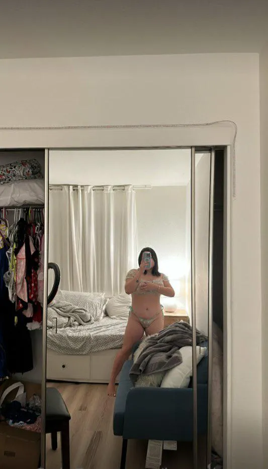 Can’t stop thinking about what happened last week I need a new guy while my hubby is out of town😈❤️❤️