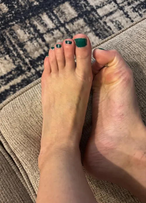 Cute toes on the couch