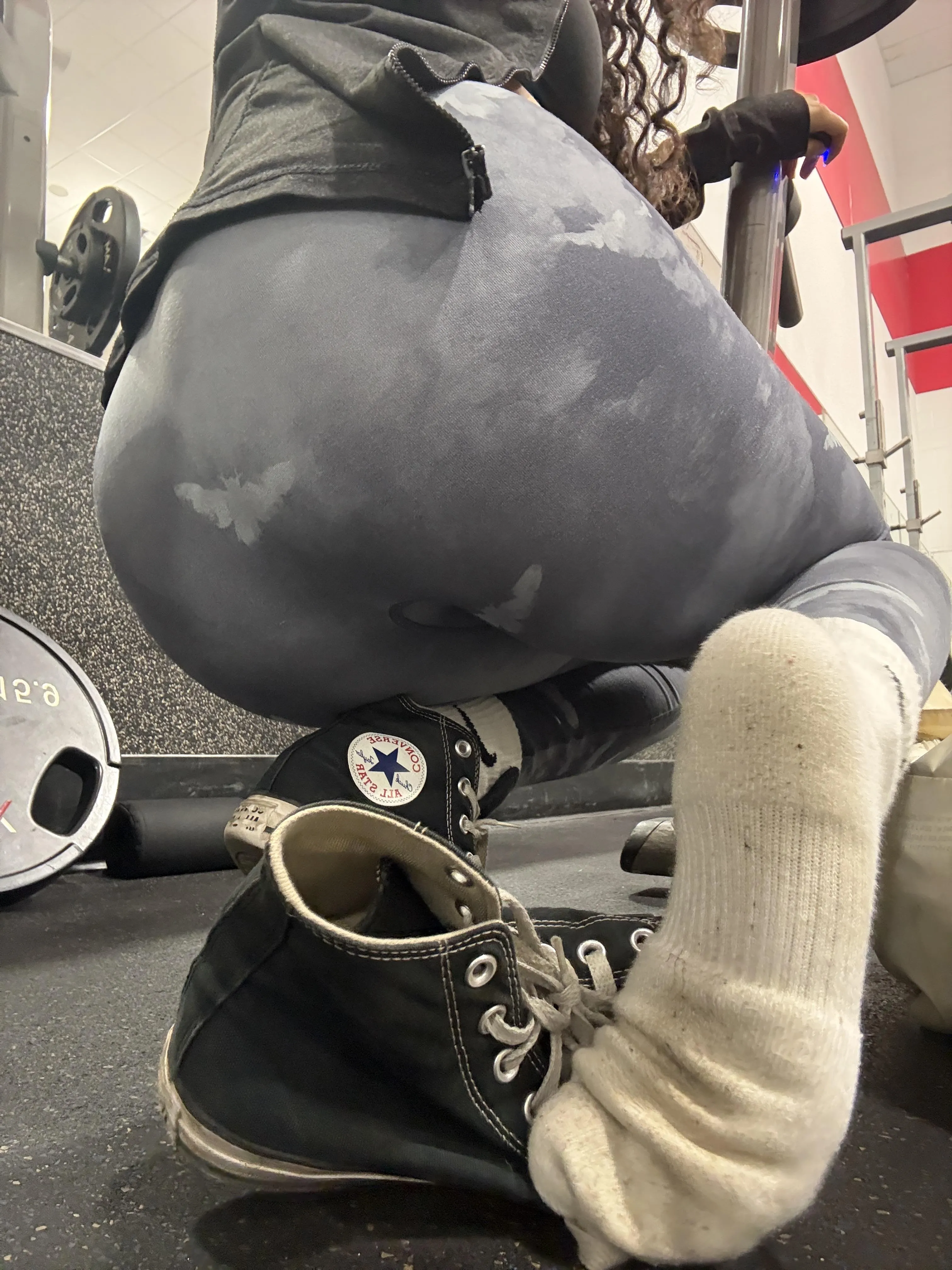 [F] I’d make you kneel and smell every inch of these after leg day