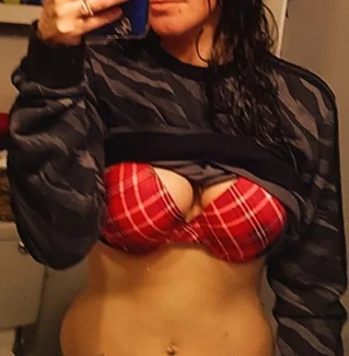 Feeling this plaid ♥️