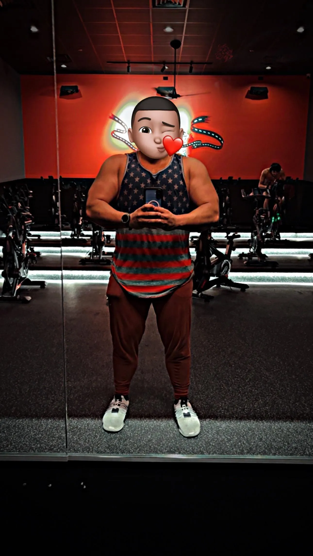 Hey, M25  you okay with a guy that has a fit dad bod? 🫣