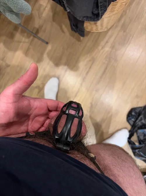 How long do boys usually stay caged before downsizing - used to be a time I was always bulging out the sides but had more wiggle room lately