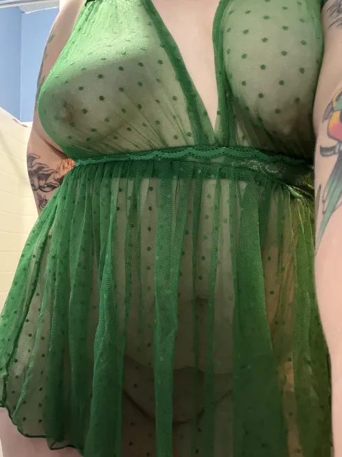 Trying on some stuff for festivities. Is the green working for me?