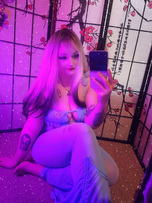 You need Mommy to destroy your mind & your wallet! Everything of yours belongs to Me 🖤